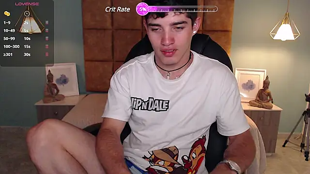 AlejooTwink online show from February 24, 2025, 9:20 pm