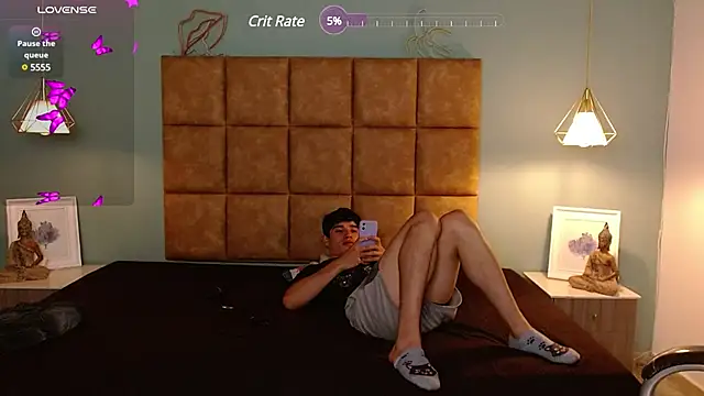 AlejooTwink online show from March 11, 2025, 12:22 am