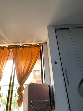 siri duque online show from September 28, 2025, 6:13 pm