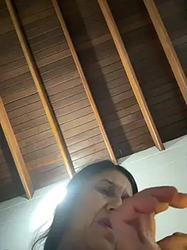 siri duque online show from April 21, 2026, 12:45 am