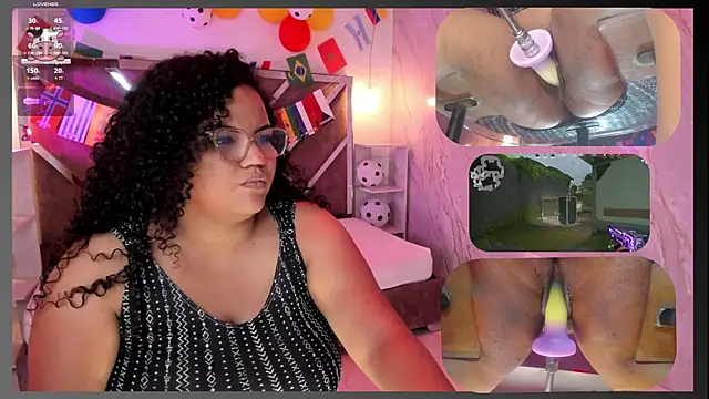 Snapshot of MhiaRey chatting on July 10, 2026, 1:58 pm MhiaRey online show from July 10, 2026, 1:58 pm