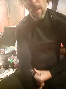 Snapshot of chatwatchcum chatting on December 29, 2024, 8:04 pm chatwatchcum online show from December 29, 2024, 8:04 pm