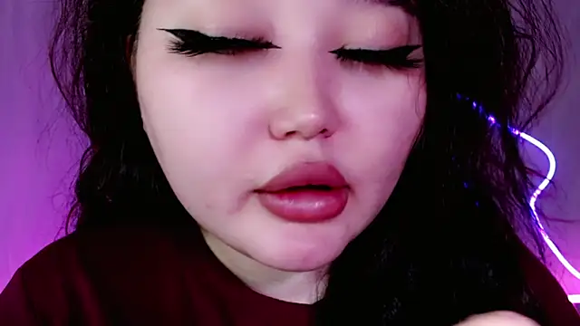 Snapshot of amina_moonlightt chatting on May 22, 2026, 4:45 pm amina moonlightt online show from May 22, 2026, 4:45 pm