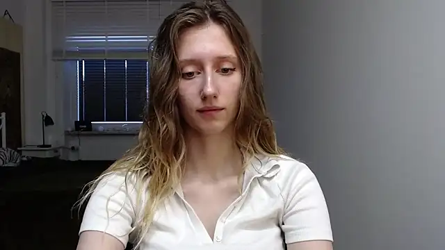 LUNA delight online show from September 24, 2025, 5:33 am