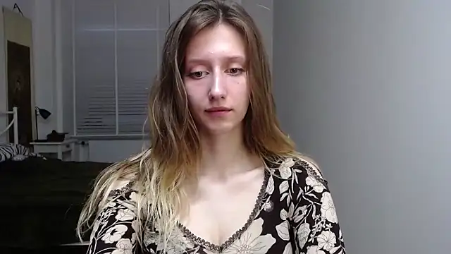 LUNA delight online show from October 22, 2025, 5:30 am