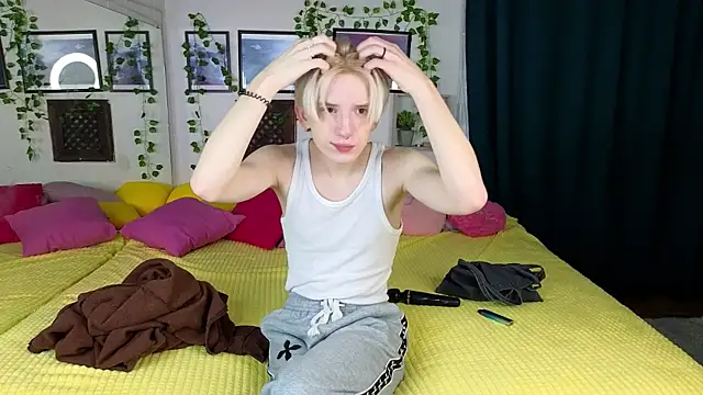 Ron Vils online show from February 13, 2025, 3:29 am