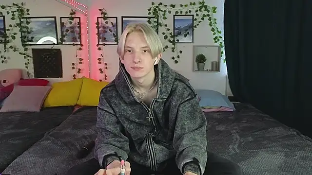 Ron Vils online show from March 16, 2025, 3:47 am