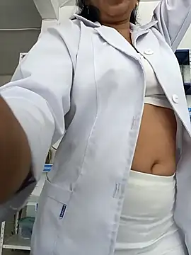 Megan jennerr online show from October 31, 2025, 2:29 pm