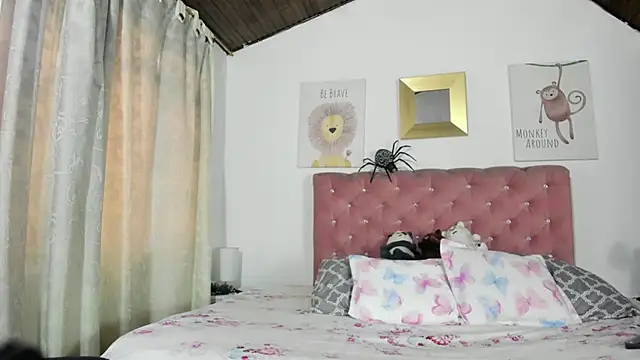 CelessteRedds online show from October 24, 2025, 11:17 am