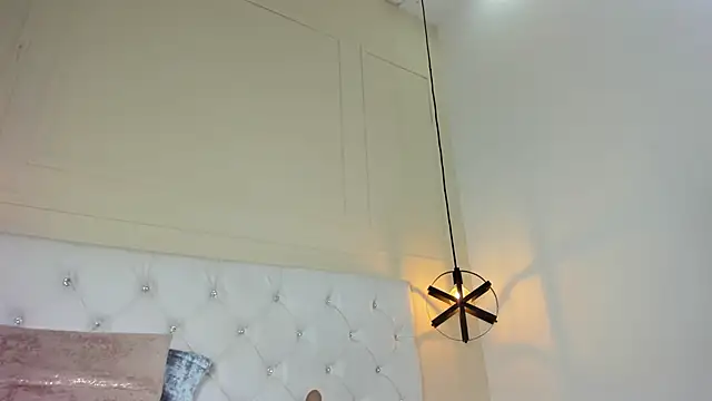 Slut Milf  online show from January 21, 2025, 1:18 am