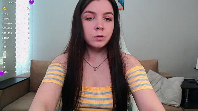 lunalovesu online show from March 21, 2025, 7:55 am