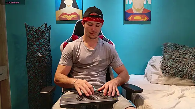 AxelFairchaild online show from January 19, 2025, 12:39 pm