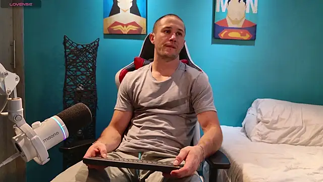 AxelFairchaild online show from January 19, 2025, 3:53 pm