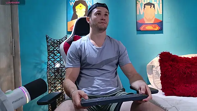 AxelFairchaild online show from February 8, 2025, 3:21 pm