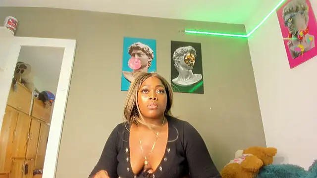 Lilybaudinx96 online show from December 7, 2024, 2:20 am