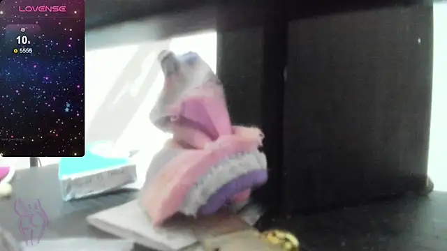 Lilybaudinx96 online show from January 11, 2025, 8:21 pm