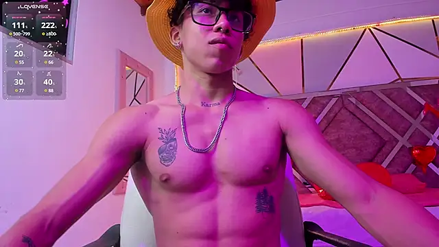 AkazaBoy  online show from February 11, 2025, 7:02 am