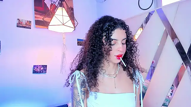 CurlyRose   online show from March 14, 2025, 8:38 pm