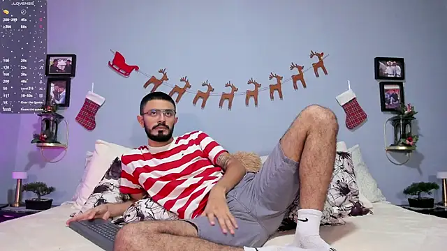 ETHAN ADAM online show from December 3, 2024, 2:05 pm