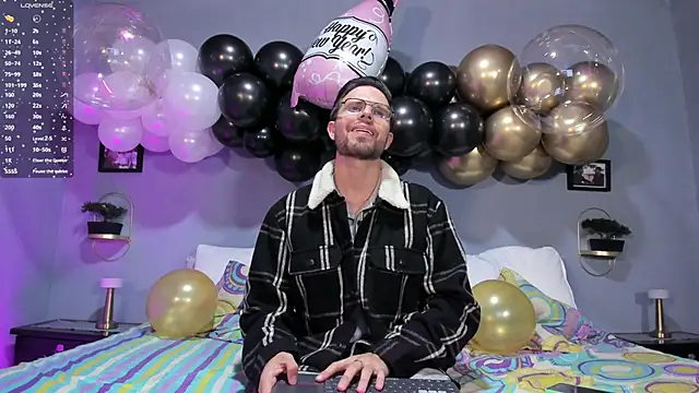 ETHAN ADAM online show from December 31, 2024, 12:11 am