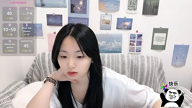 Snapshot of LiLiYbaby chatting on November 13, 2025, 6:23 am LiLiYbaby online show from November 13, 2025, 6:23 am