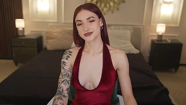 Magnetic Mia  online show from April 21, 2026, 2:51 am