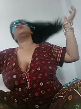 Punjabi beauty123 online show from October 31, 2025, 3:07 am