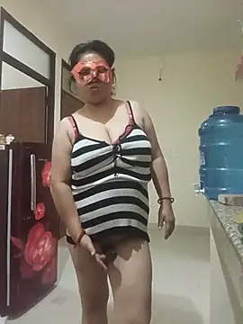 Snapshot of Punjabi_beauty123 chatting on May 23, 2026, 2:50 am Punjabi beauty123 online show from May 23, 2026, 2:50 am