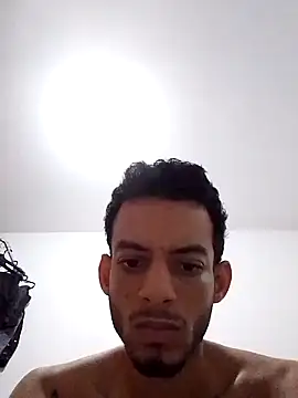 alvaroenriqe23 online show from October 17, 2025, 6:43 pm