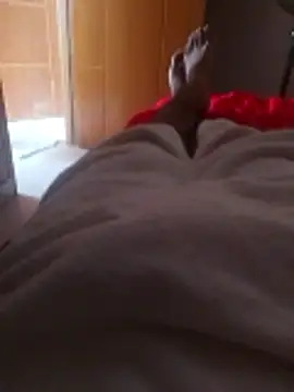 alvaroenriqe23 online show from January 18, 2026, 6:12 pm