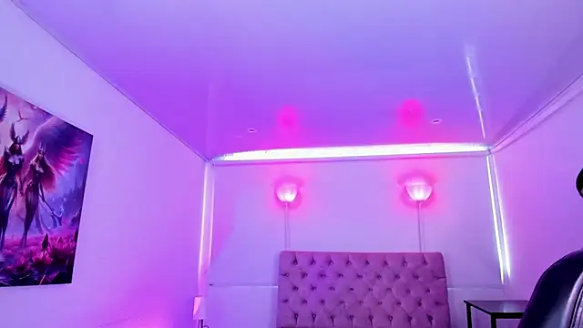 AuroraDiaz online show from November 15, 2025, 7:32 pm