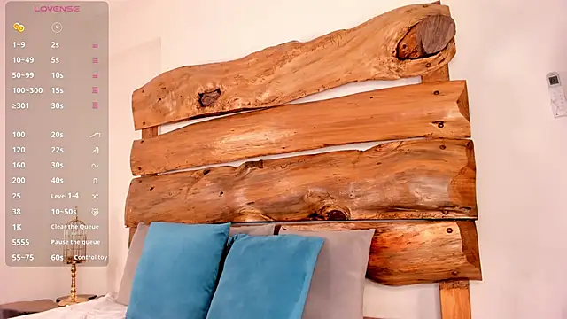 AssQueen18 online show from February 17, 2025, 1:32 pm