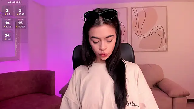 AlanaCraft online show from October 23, 2025, 12:15 pm