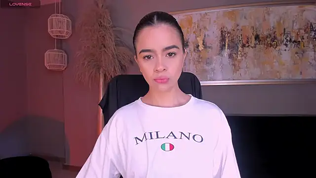 AlanaCraft online show from October 24, 2025, 12:34 pm