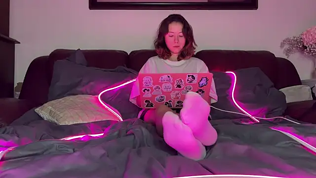 misswishh  online show from December 30, 2024, 6:49 pm