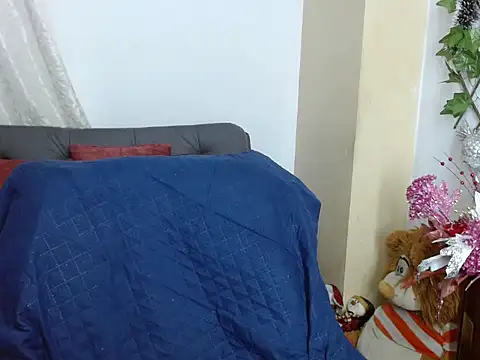  melisaa  online show from December 28, 2024, 8:47 pm