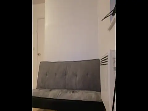 Snapshot of curiously-bi37 chatting on March 25, 2026, 4:24 pm curiously-bi37 online show from March 25, 2026, 4:24 pm