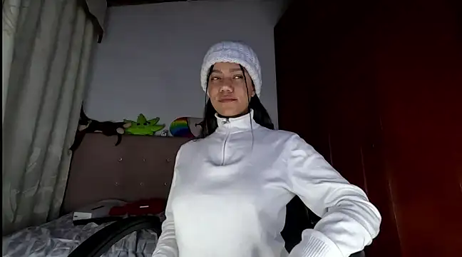 Ale xandra online show from February 17, 2025, 1:25 am