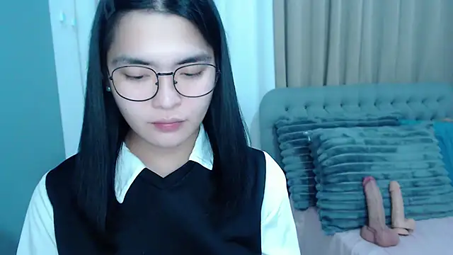 Snapshot of zhaviahale21 chatting on October 24, 2025, 11:28 am zhaviahale21 online show from October 24, 2025, 11:28 am