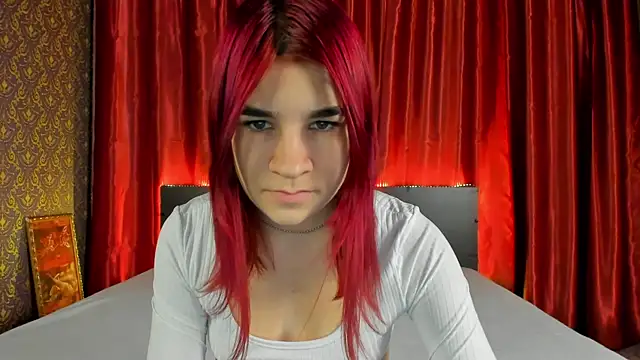  Polly Love  online show from December 3, 2024, 7:10 am