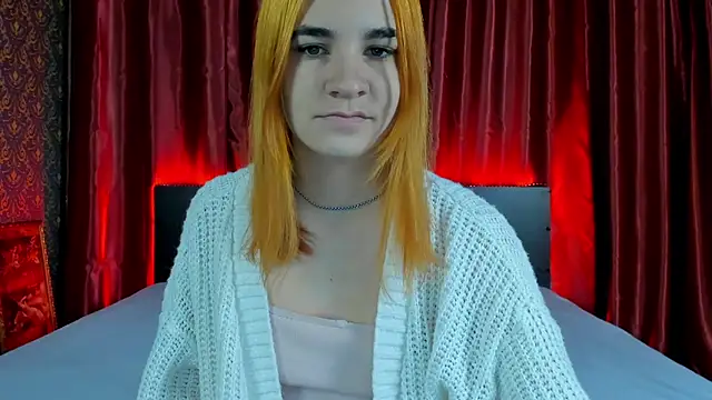  Polly Love  online show from December 10, 2024, 7:05 am