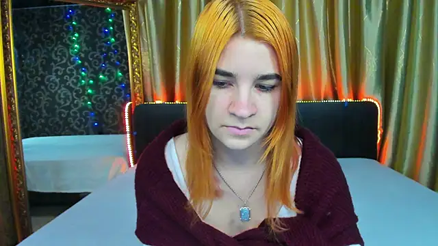  Polly Love  online show from December 11, 2024, 7:20 am