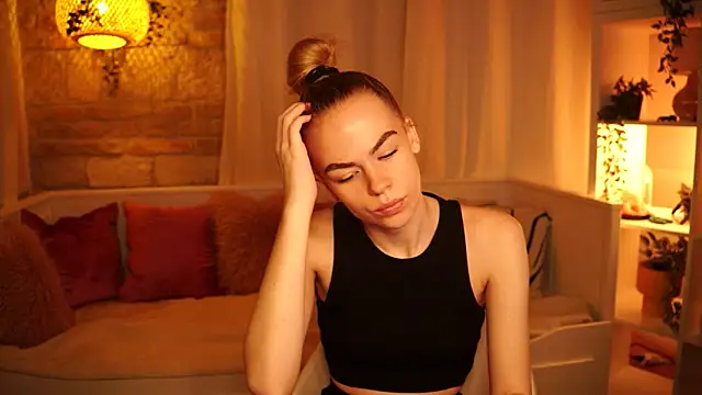 sn0w barbie online show from December 10, 2024, 12:16 pm