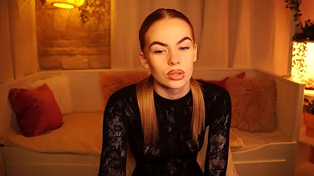 sn0w barbie online show from February 24, 2025, 12:16 pm