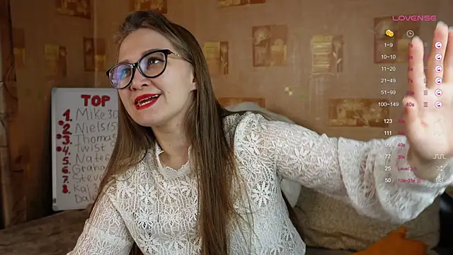 Miatiny online show from March 14, 2025, 1:57 pm