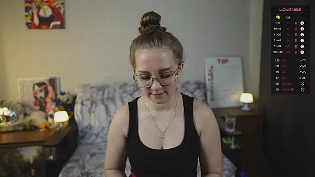 Miatiny online show from September 25, 2025, 3:05 pm