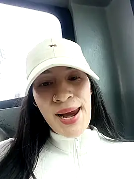 Snapshot of SAMANTHA-16_ chatting on December 4, 2024, 3:54 pm SAMANTHA-16 online show from December 4, 2024, 3:54 pm