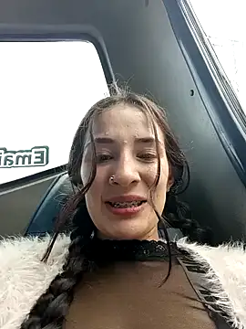 Snapshot of SAMANTHA-16_ chatting on January 9, 2025, 5:11 pm SAMANTHA-16 online show from January 9, 2025, 5:11 pm