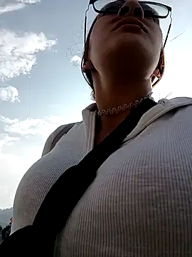 Snapshot of SAMANTHA-16_ chatting on February 26, 2025, 9:37 pm SAMANTHA-16 online show from February 26, 2025, 9:37 pm