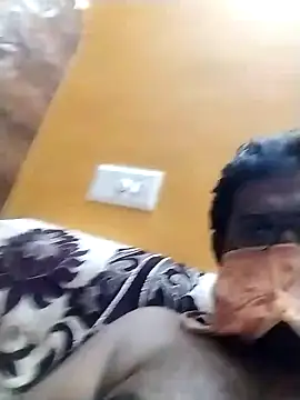 naughtykarthiktamilboy975 online show from December 23, 2024, 10:01 pm